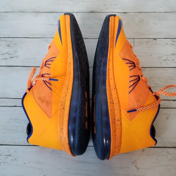 Nike Air Max Lebron X Low Knicks HWC Lebron Sneaker Athletic  display picture 3
